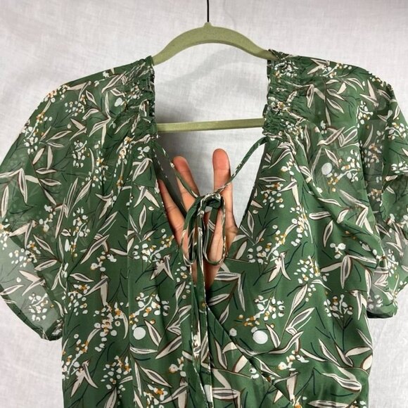 Lush Wrap Top Flutter Sleeve Midi Dres Womens S Sage Green Floral Tiered Ruffle - Picture 8 of 14